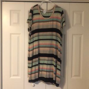 Knee length, knitted sleeve T-shirt dress